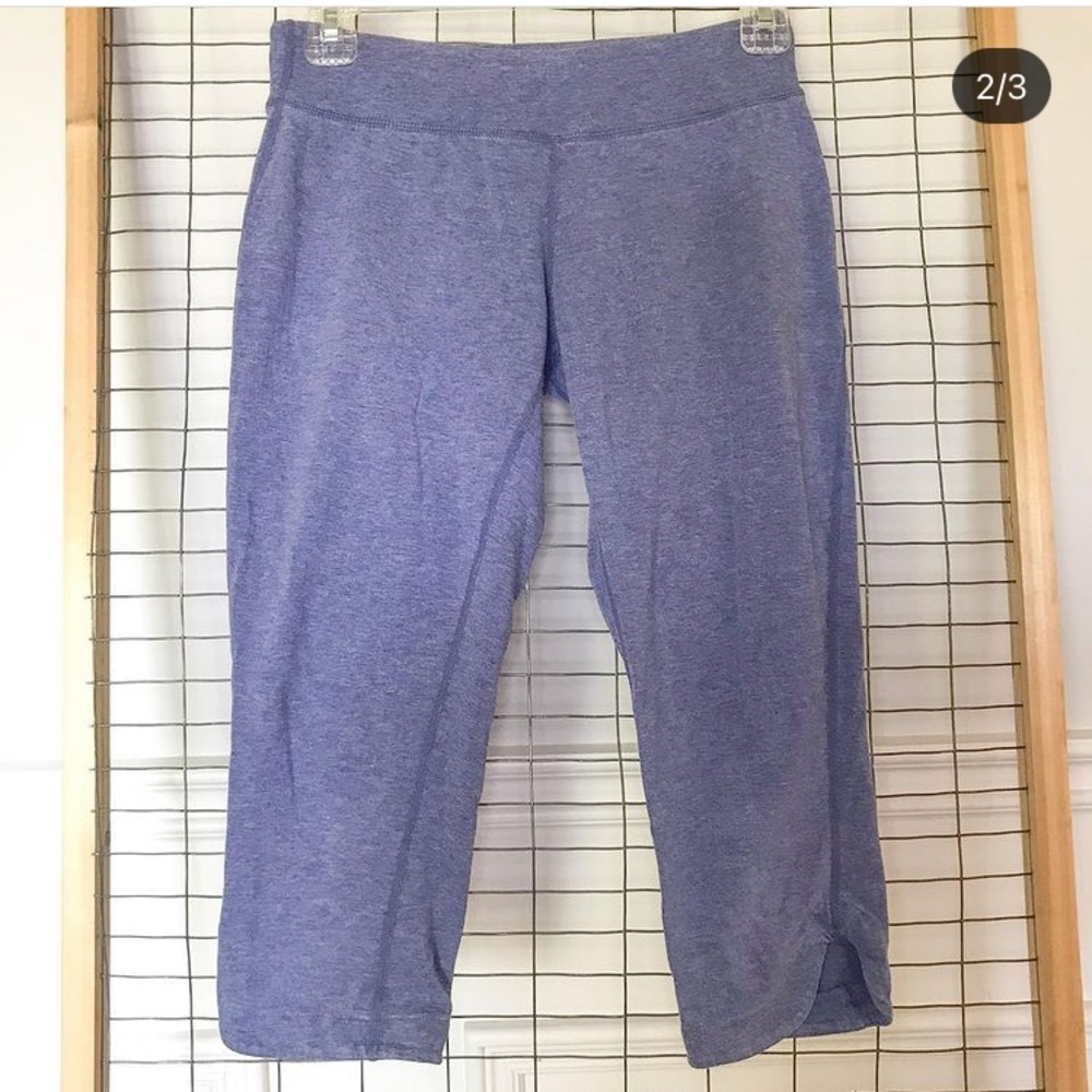 Lulu Lemon Blue Capris - Picture 3 of 3